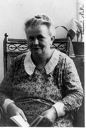 Anna.Gotze_6avril1875-8juillet1958_anarchosyndicaliste-resistante.jpg